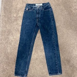 FREE SHIPPING Vintage High Waisted GUESS? Classic Fit Saecigarette jeans 26